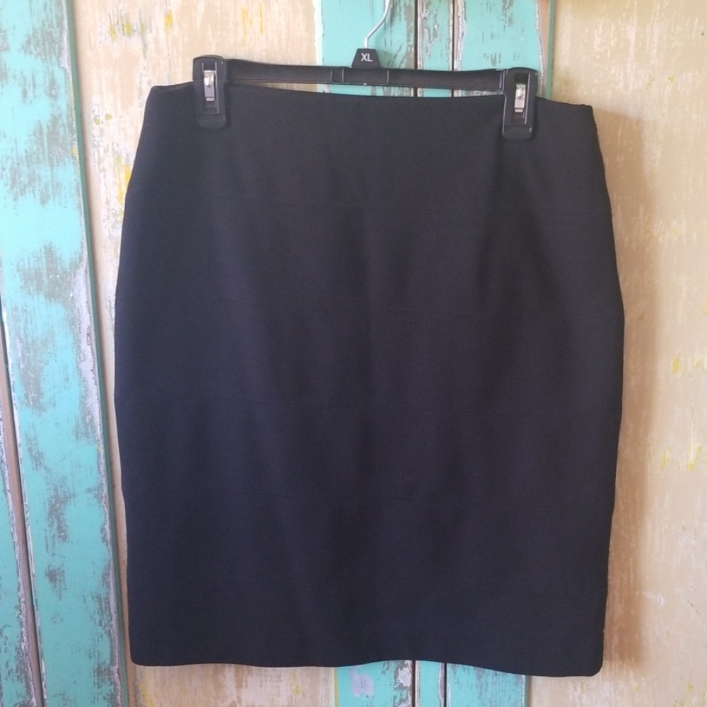 Alfani Stretch Midi Skirt - M